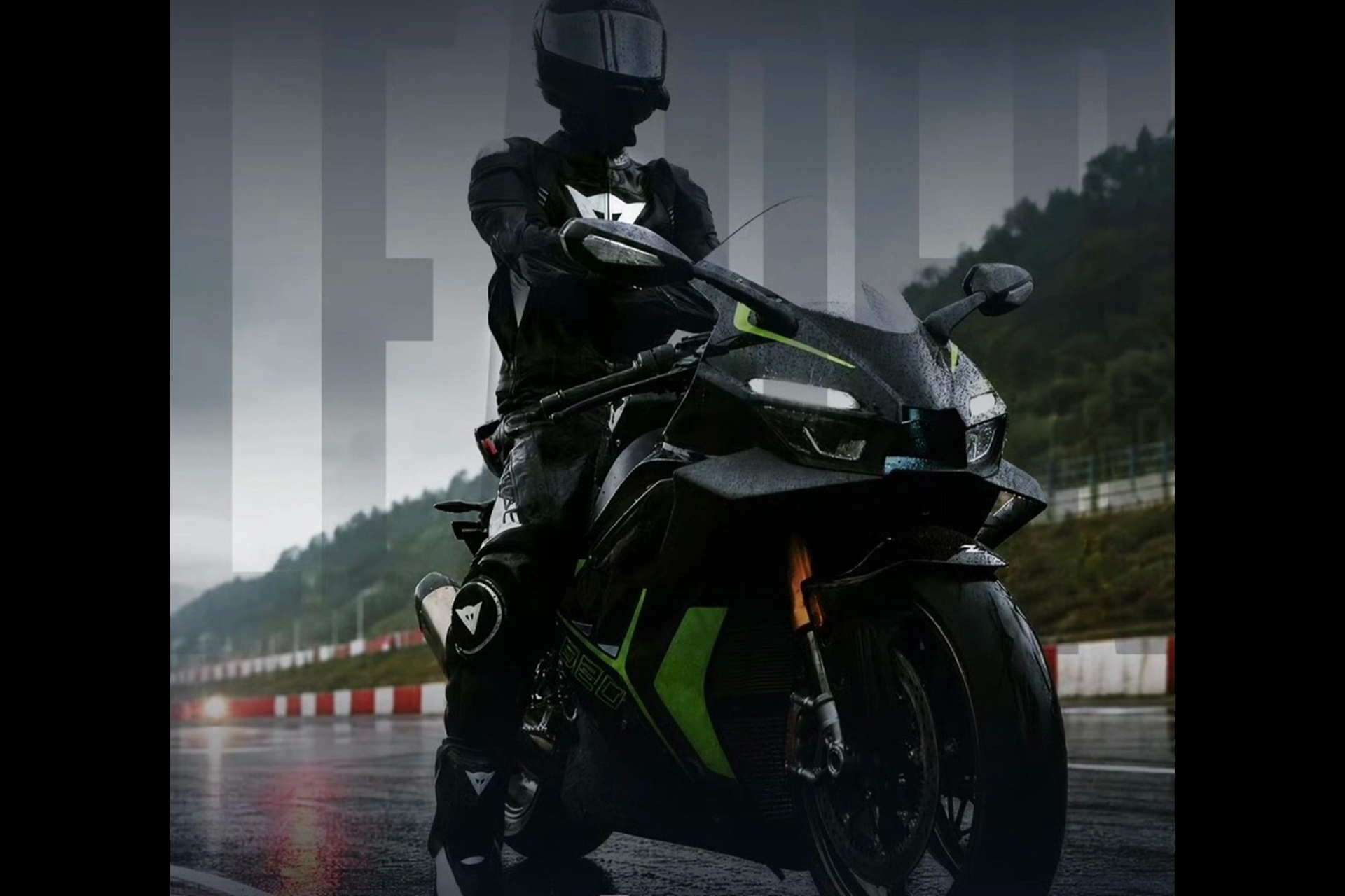 ZXMoto推出新款820RR-R,这是该车型标准版的改进版本