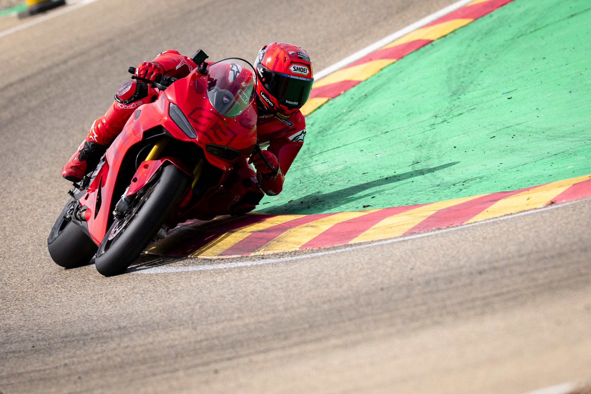 “杜卡迪 W93 竞赛 2026”：Panigale V2 特别版 Marc Márquez 可以属于你