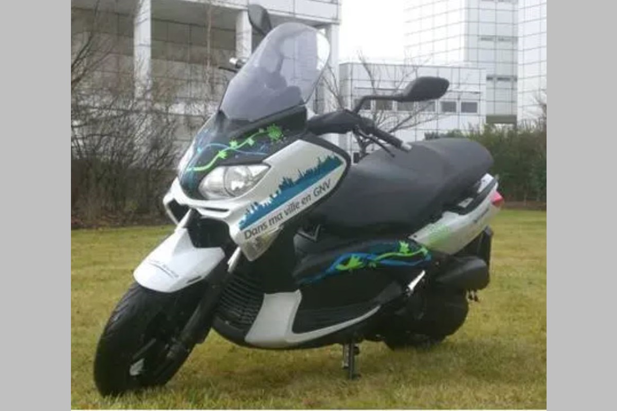 这款带有 CNG 野营气筒的雅马哈 XMax 存在