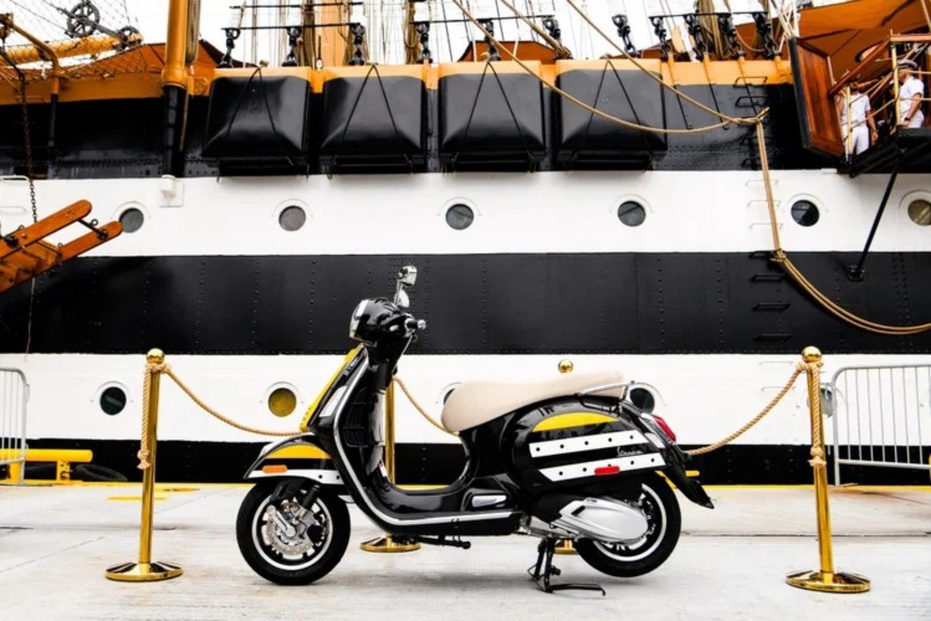 Vespa Piaggio Amerigo Vespucci 纽约