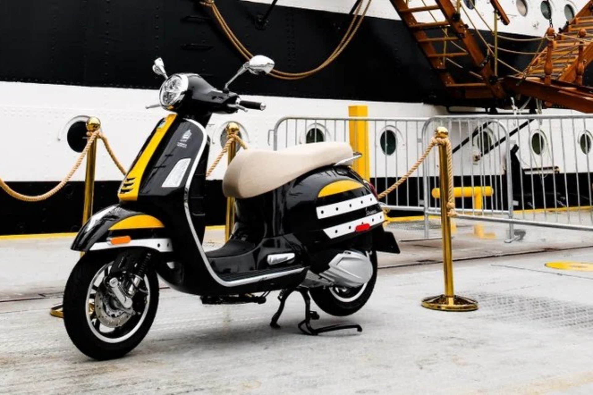 Vespa Piaggio Amerigo Vespucci 纽约