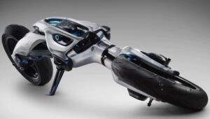 红点奖授予雅马哈 MOTOROiD：Λ，这款配备人工智能的摩托车可以从自己的错误中学习