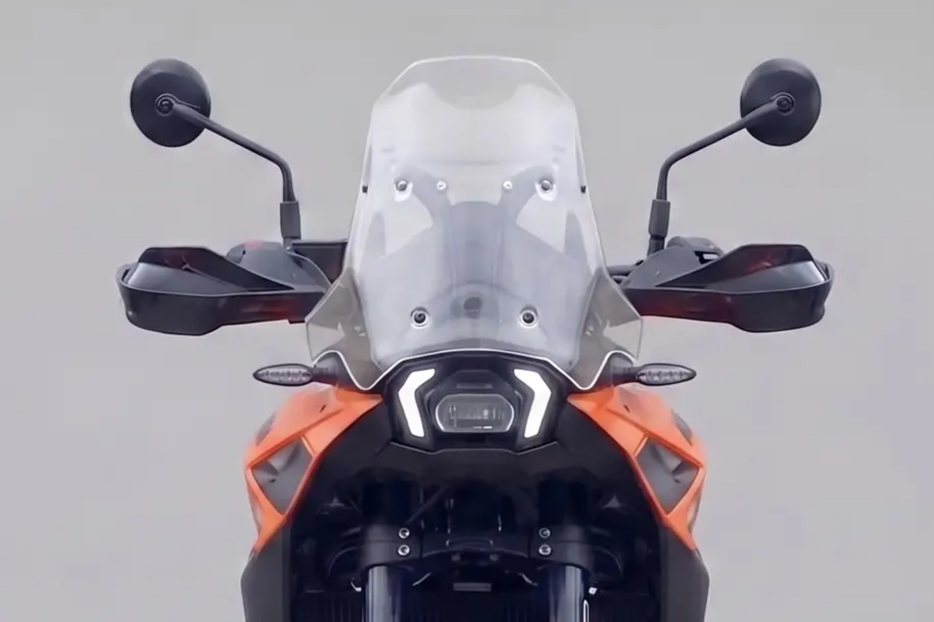 KTM 790 Adventure 彻底改变:第一个草图和我们所知道的一切