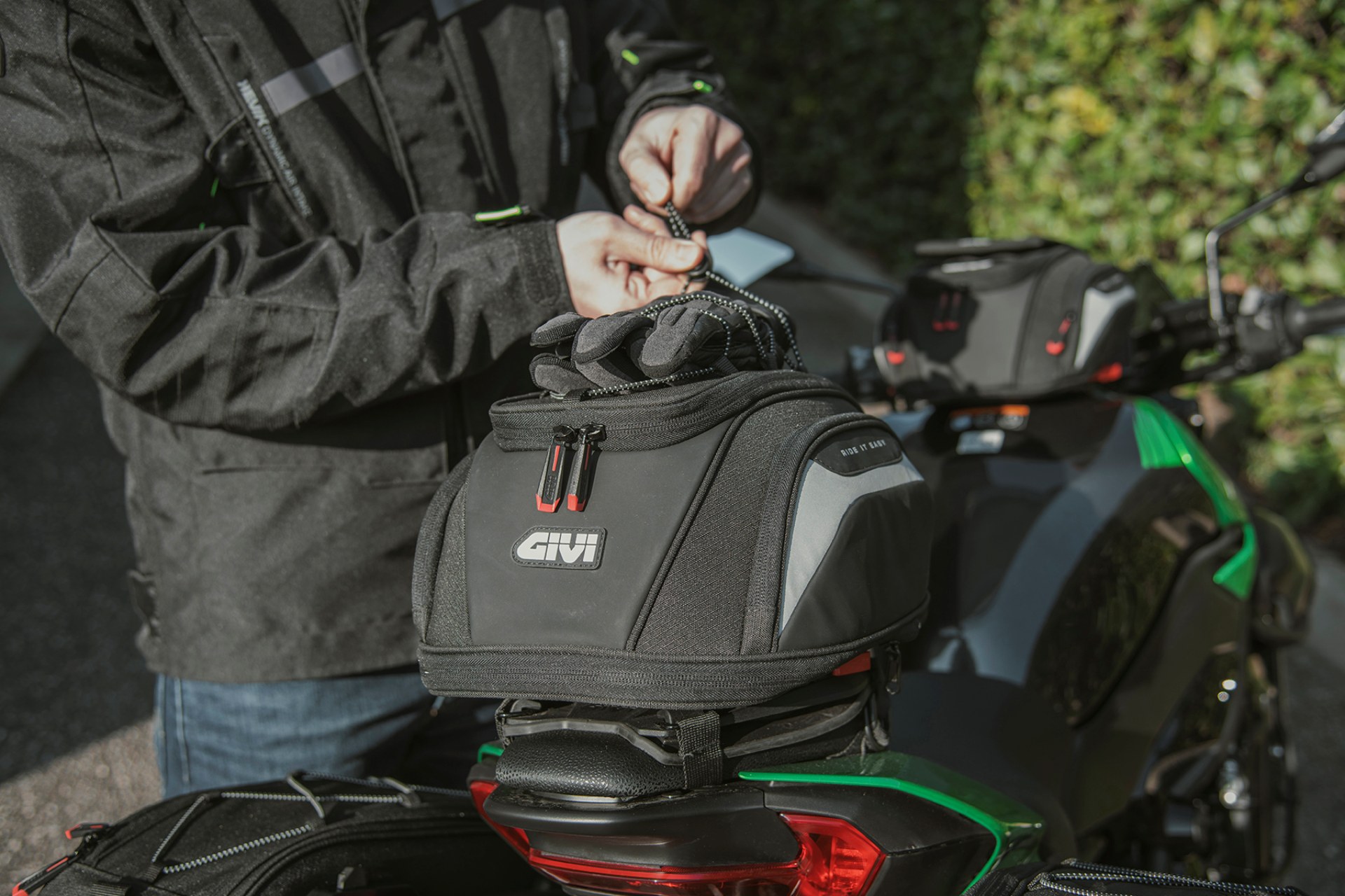 GIVI EASY-T 摩托车包