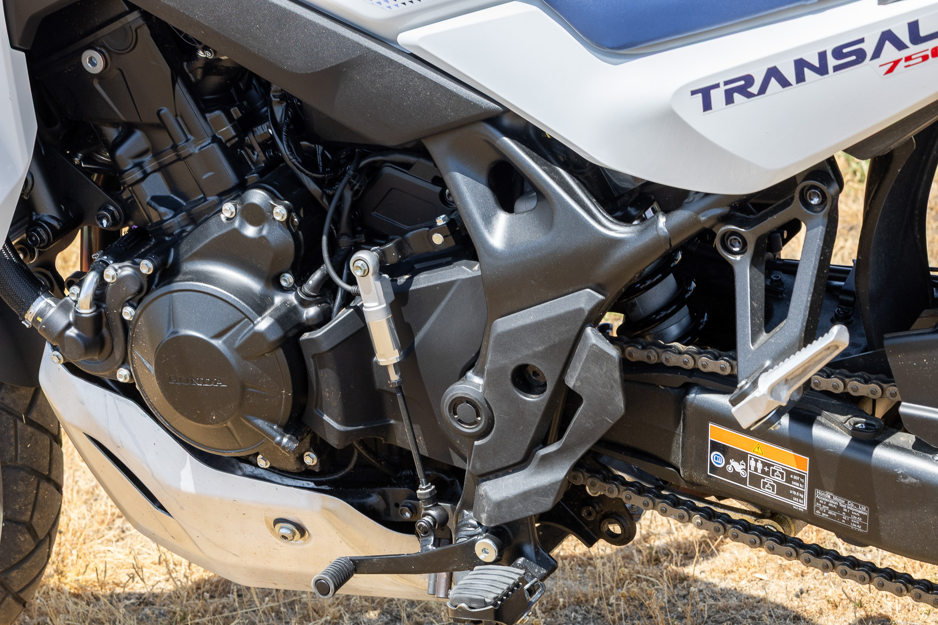 彻底测试本田 XL750 Transalp 电子离合器