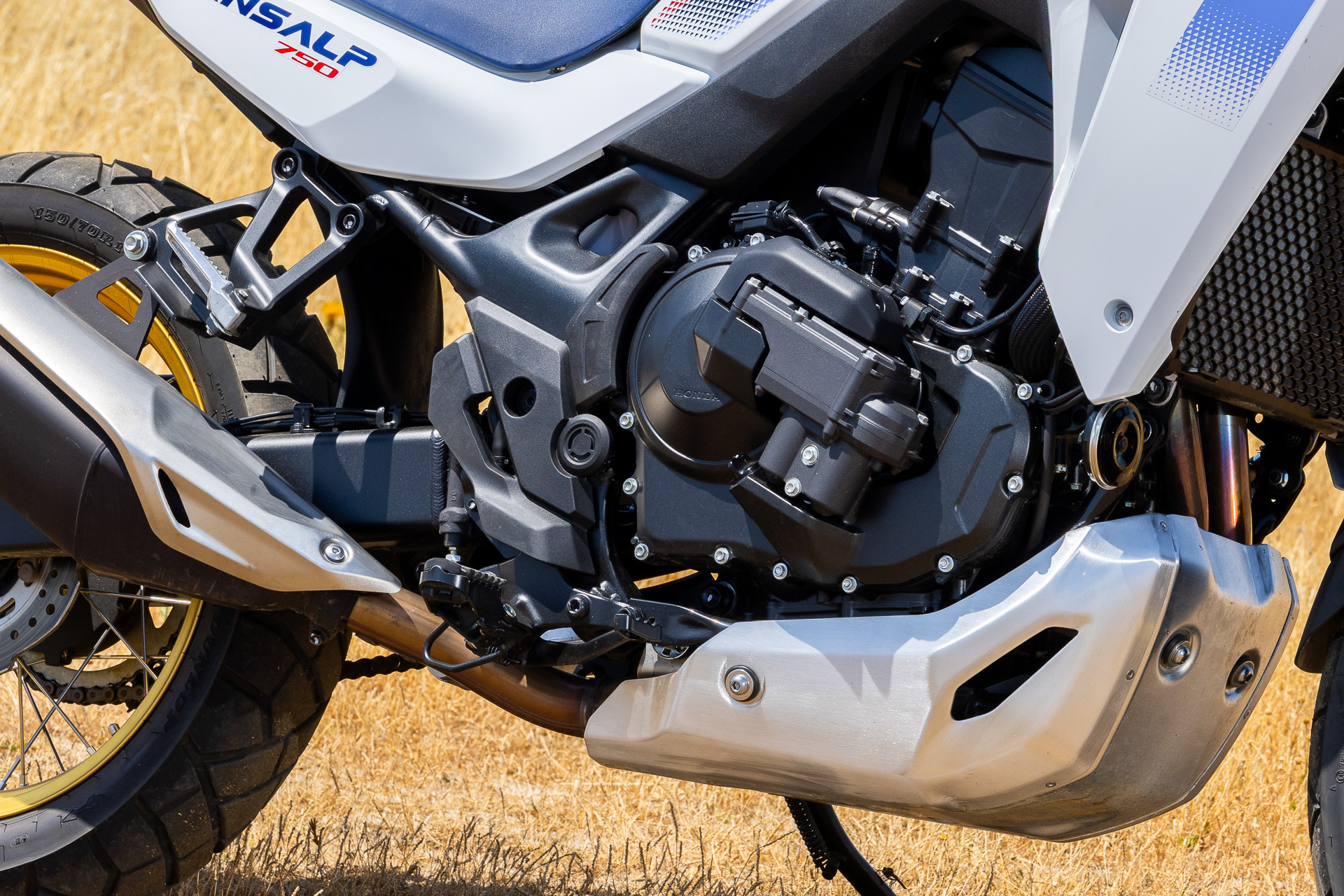 彻底测试本田 XL750 Transalp 电子离合器