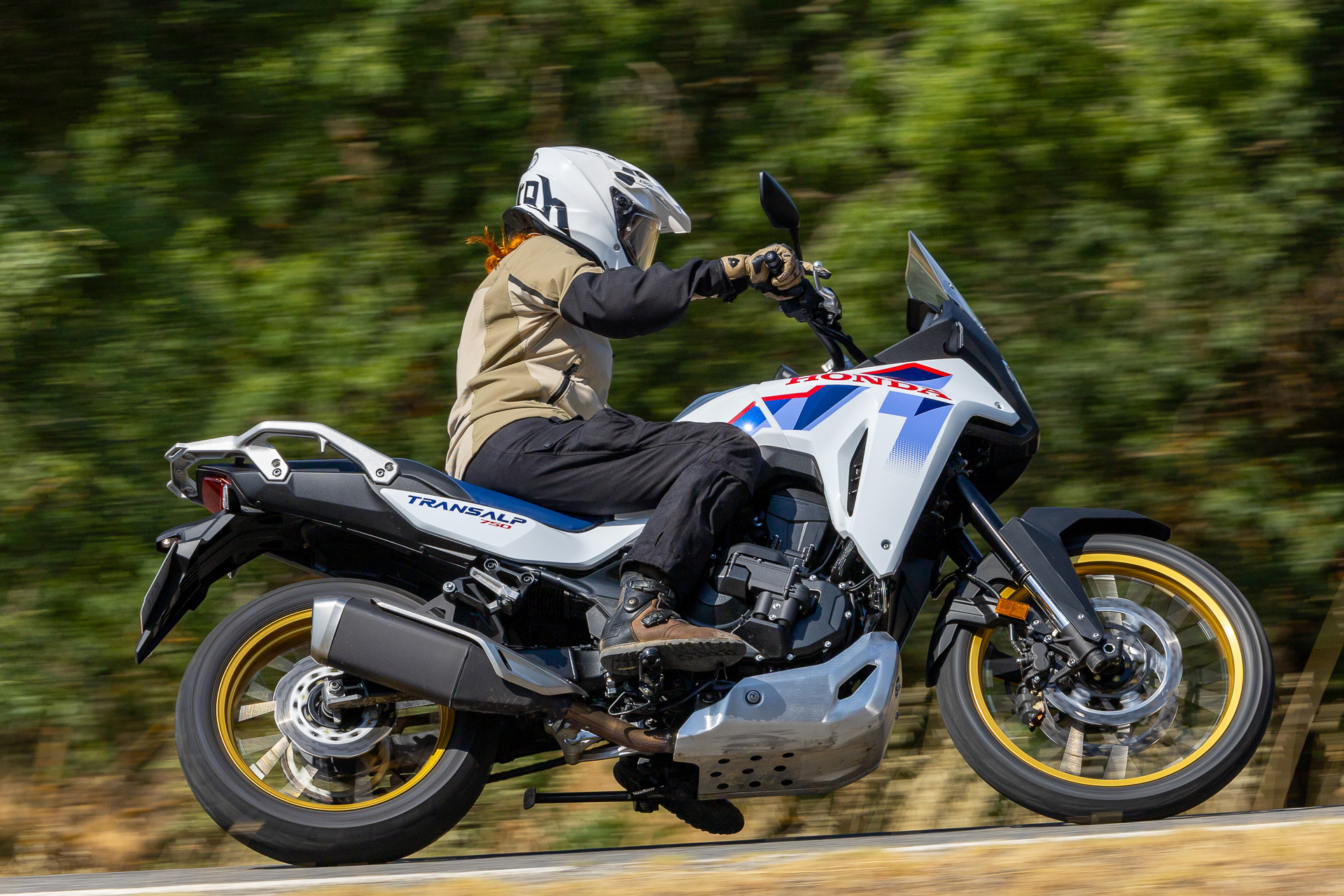 彻底测试本田 XL750 Transalp 电子离合器