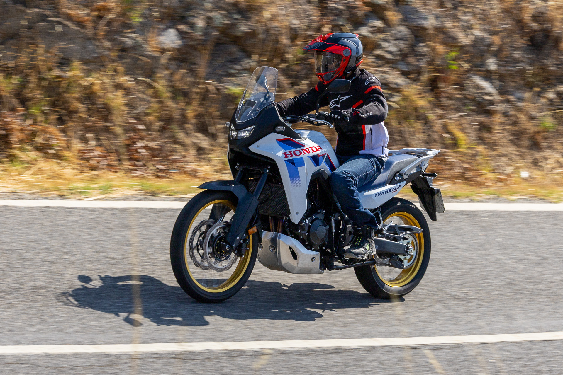 彻底测试本田 XL750 Transalp 电子离合器