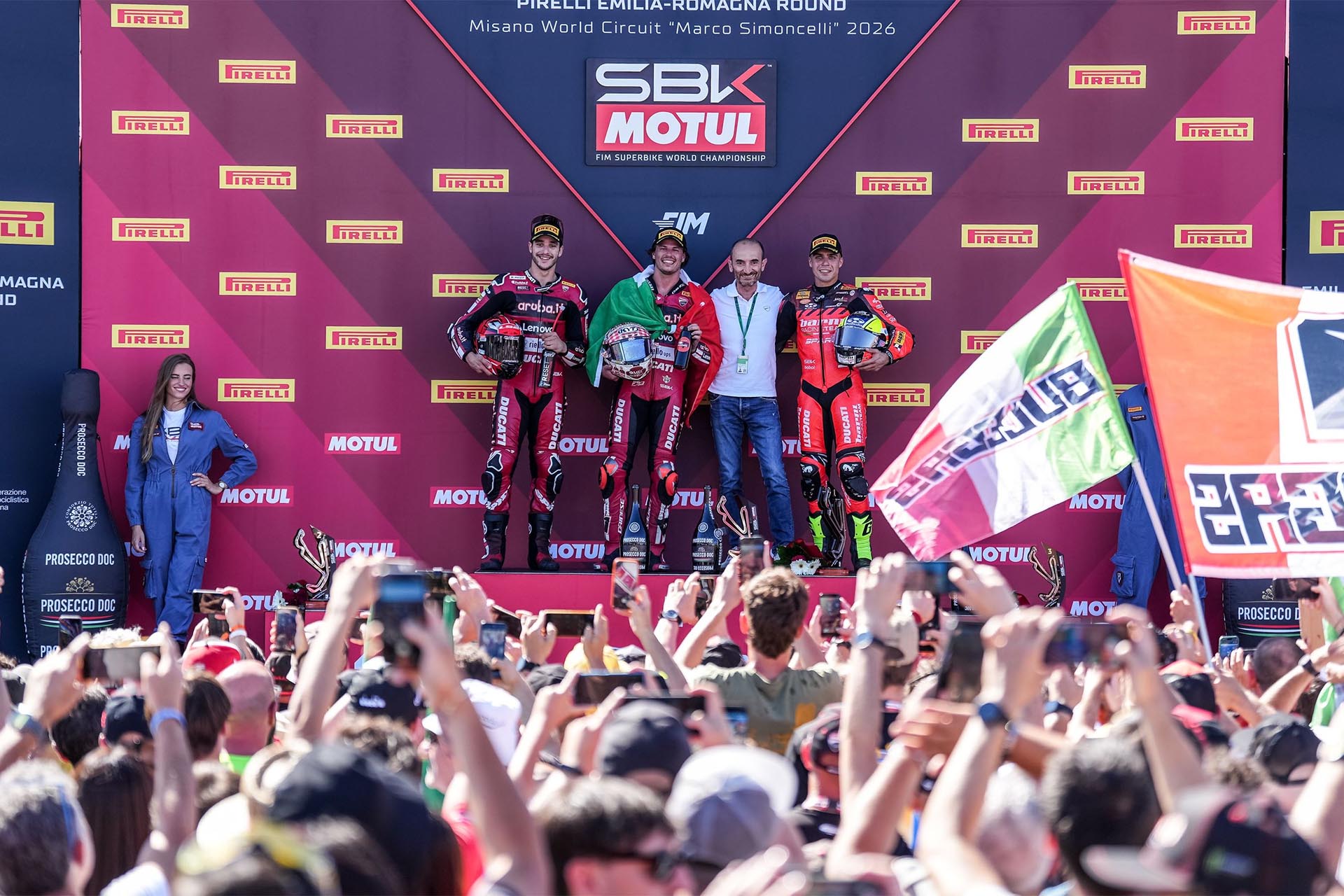 WSBK 中公众与车手的亲密关系尤为突出