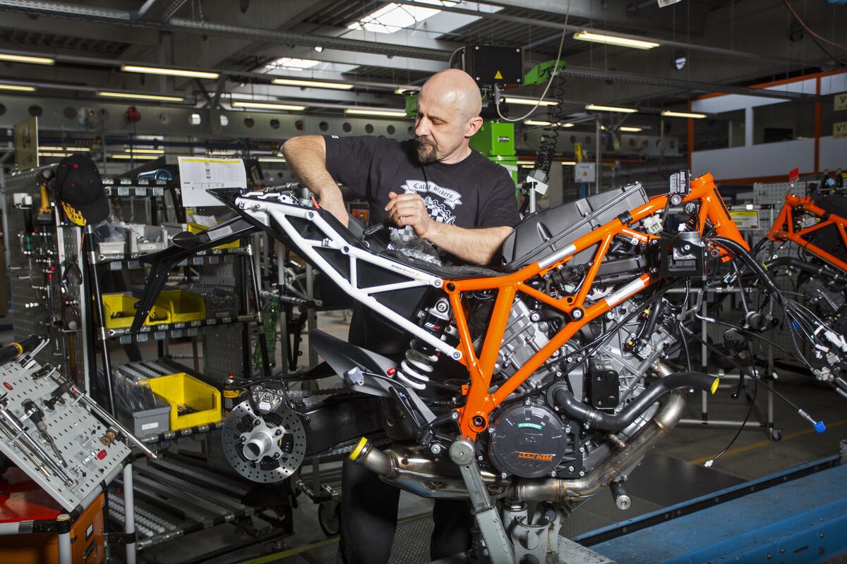 Bajaj 已让 KTM 恢复运行,现在可能正在寻找新的合作伙伴
