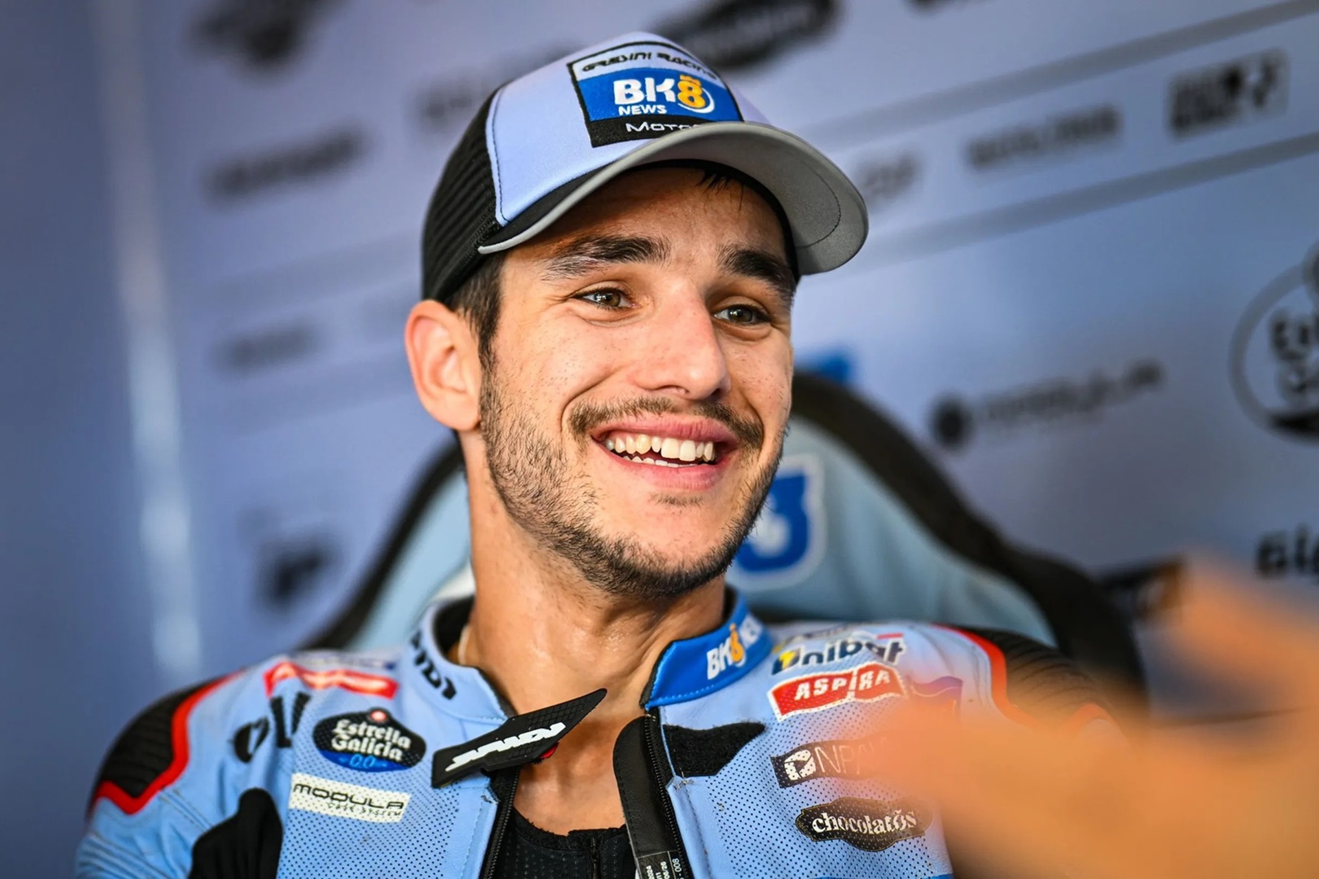 伊克尔·莱库纳 (Iker Lecuona) 重返 MotoGP,在英国大奖赛上替代费尔明·阿尔德格尔 (Fermín Aldeguer)