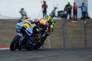 Cristiano Ronaldo 参加 MotoGP 并“签下”Fermín Aldeguer