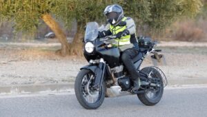 喜马拉雅 750 看起来已经确定：它将在 EICMA 2026 上亮相，拥有超过 60 马力并有两个版本