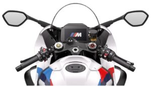 BMW 推出 M 1000 RS 迈出了下一步：一款 218 马力的运动旅行车，适合快速旅行
