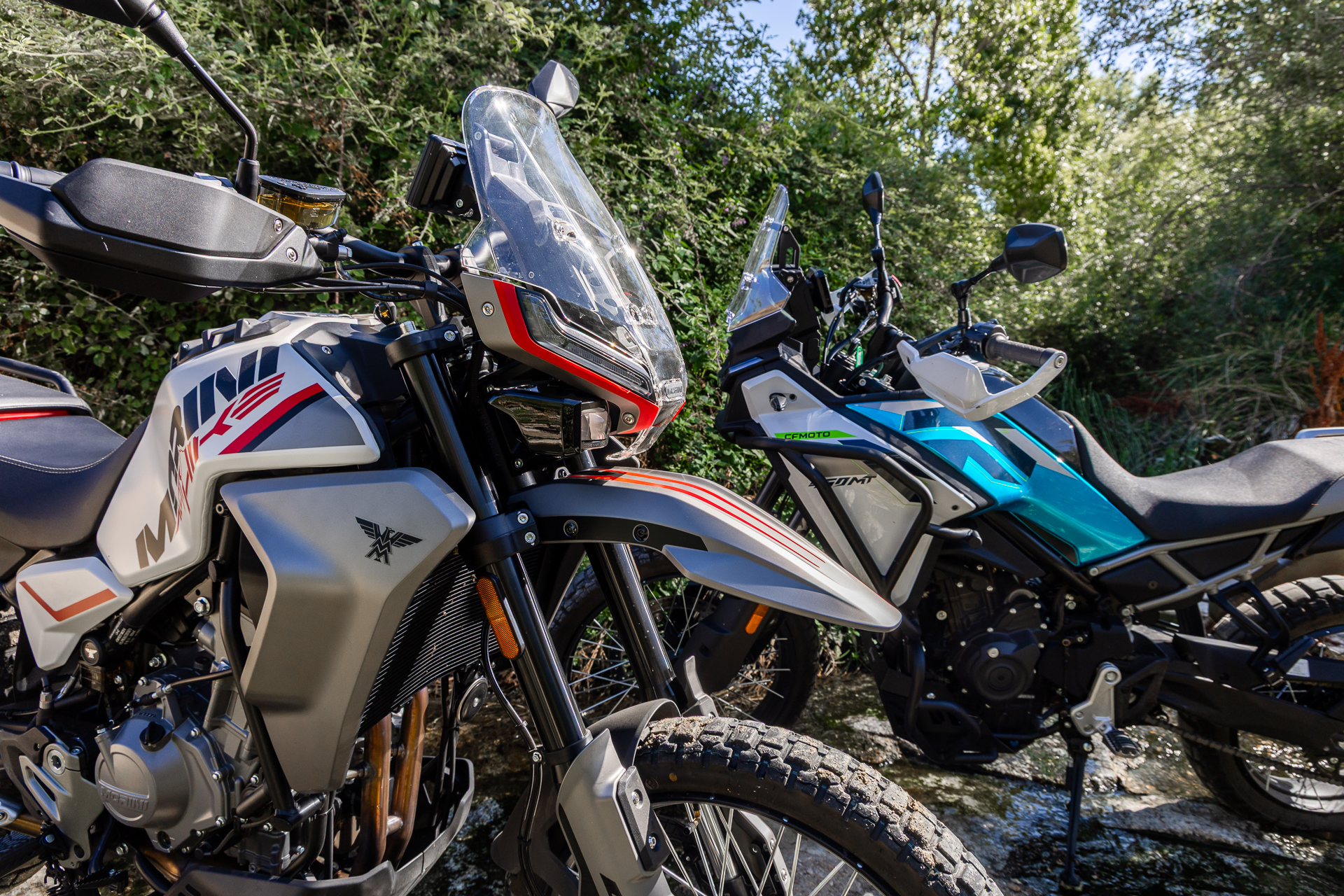 比较：Moto Morini Alltrhike 450 Vs CFMOTO 450MT