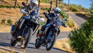 比较：Moto Morini Alltrhike 450 Vs CFMOTO 450MT