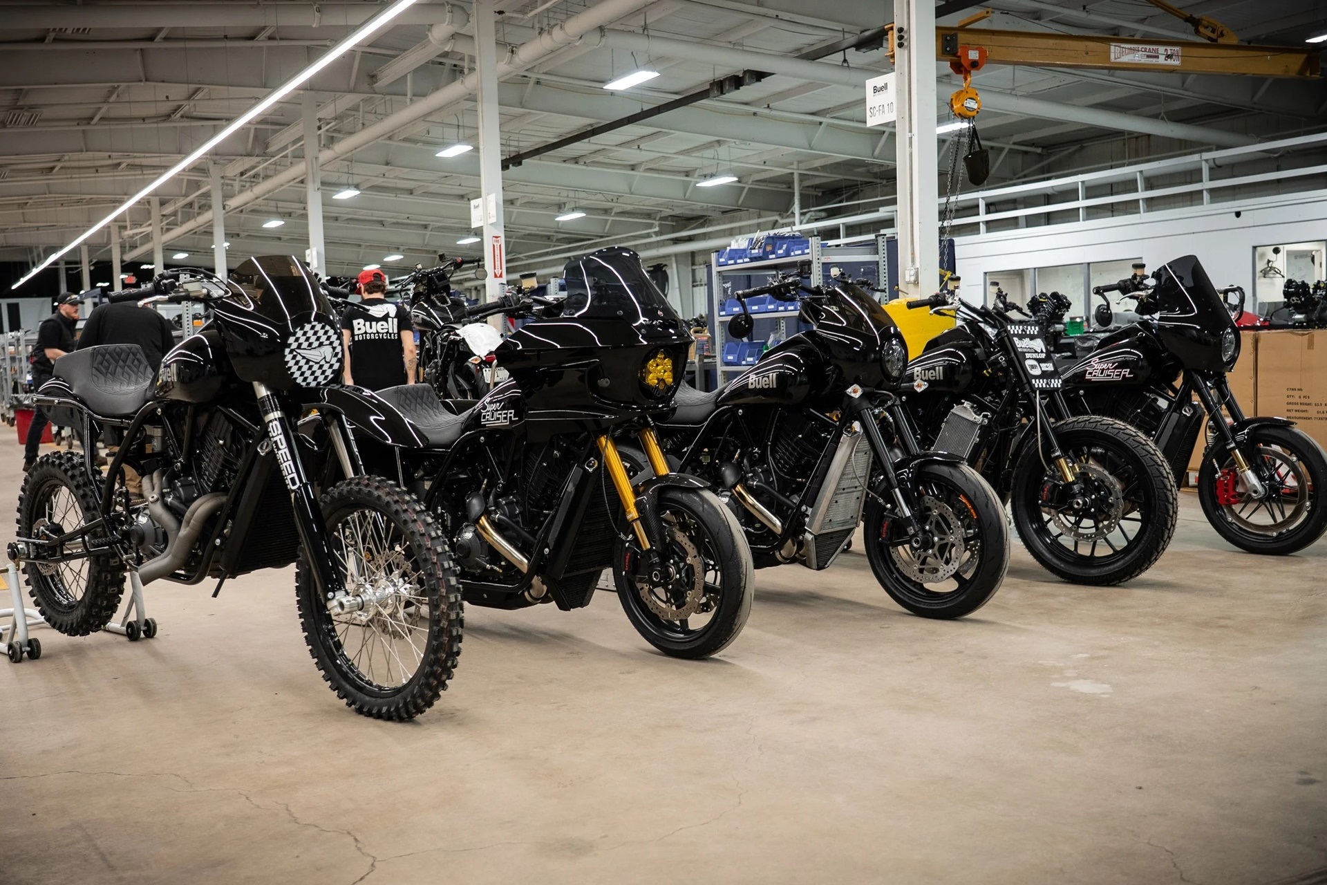 超级巡洋舰“山羊”：Buell 的多功能平台走向极限越野