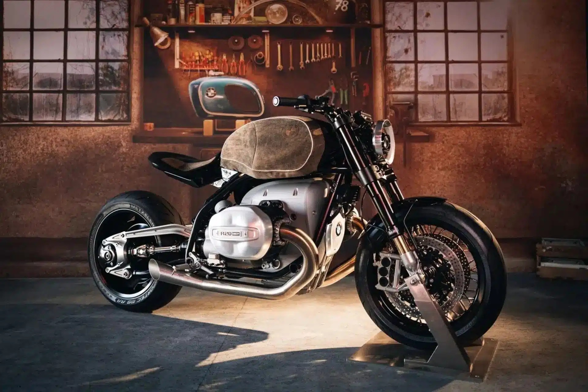 新款 BMW R20 在德国道路上完成开发