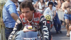 英国摩托车传奇人物巴里·希恩 (Barry Sheene) 入选 MotoGP 名人堂