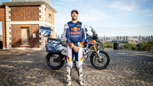 Sam Sunderland 回归创造了一项不可能的记录：他希望在 19 天内驾驶 Triumph Tiger 1200 环游世界