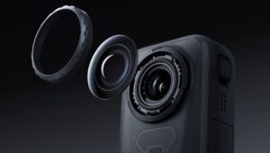 Insta360 X6 将摩托车录制提升到新的水平：8K 360 度全景和 AI 自动编辑