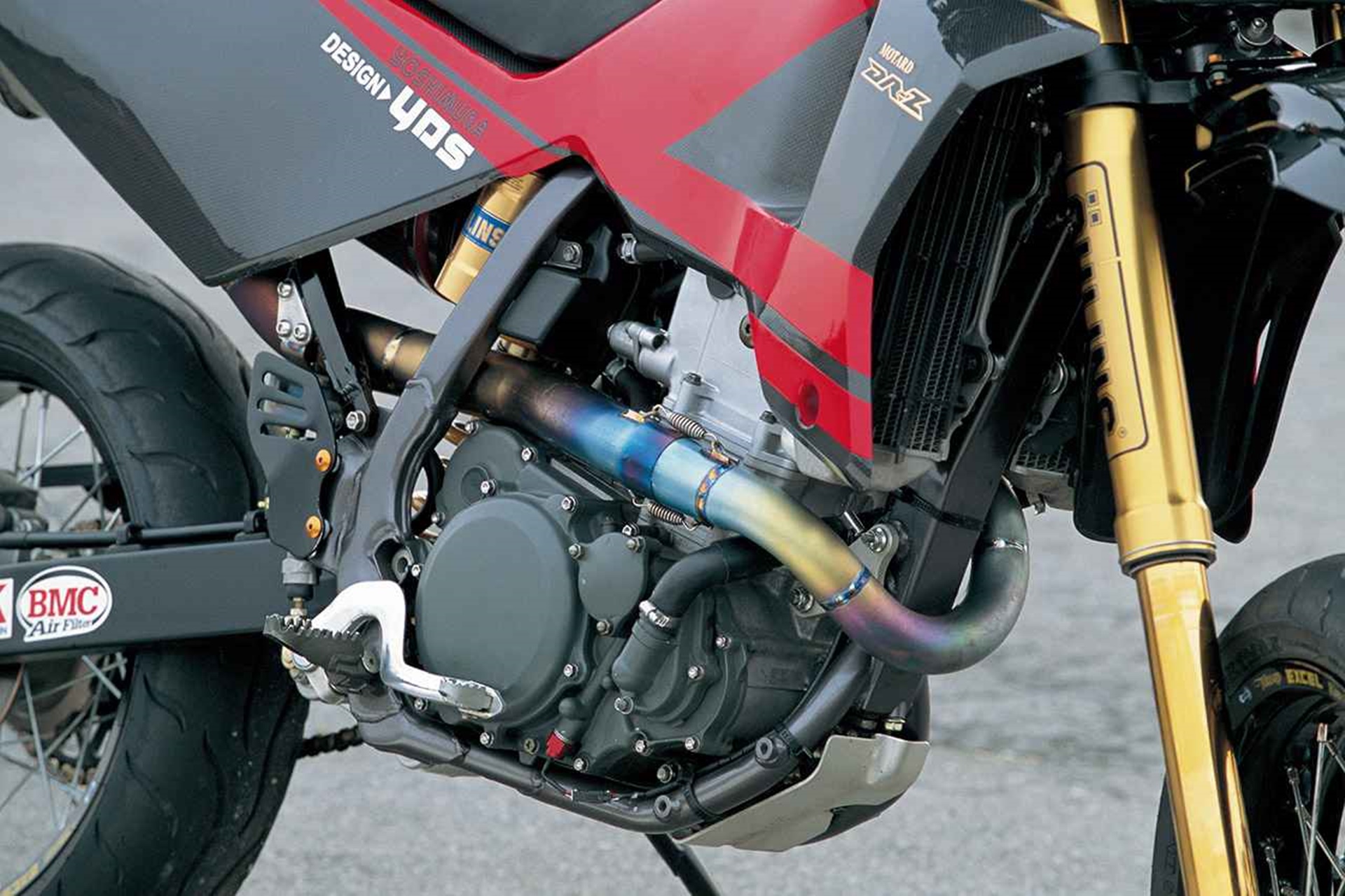 Yoshimura M450R：几十年前发明的权威 Supermotard