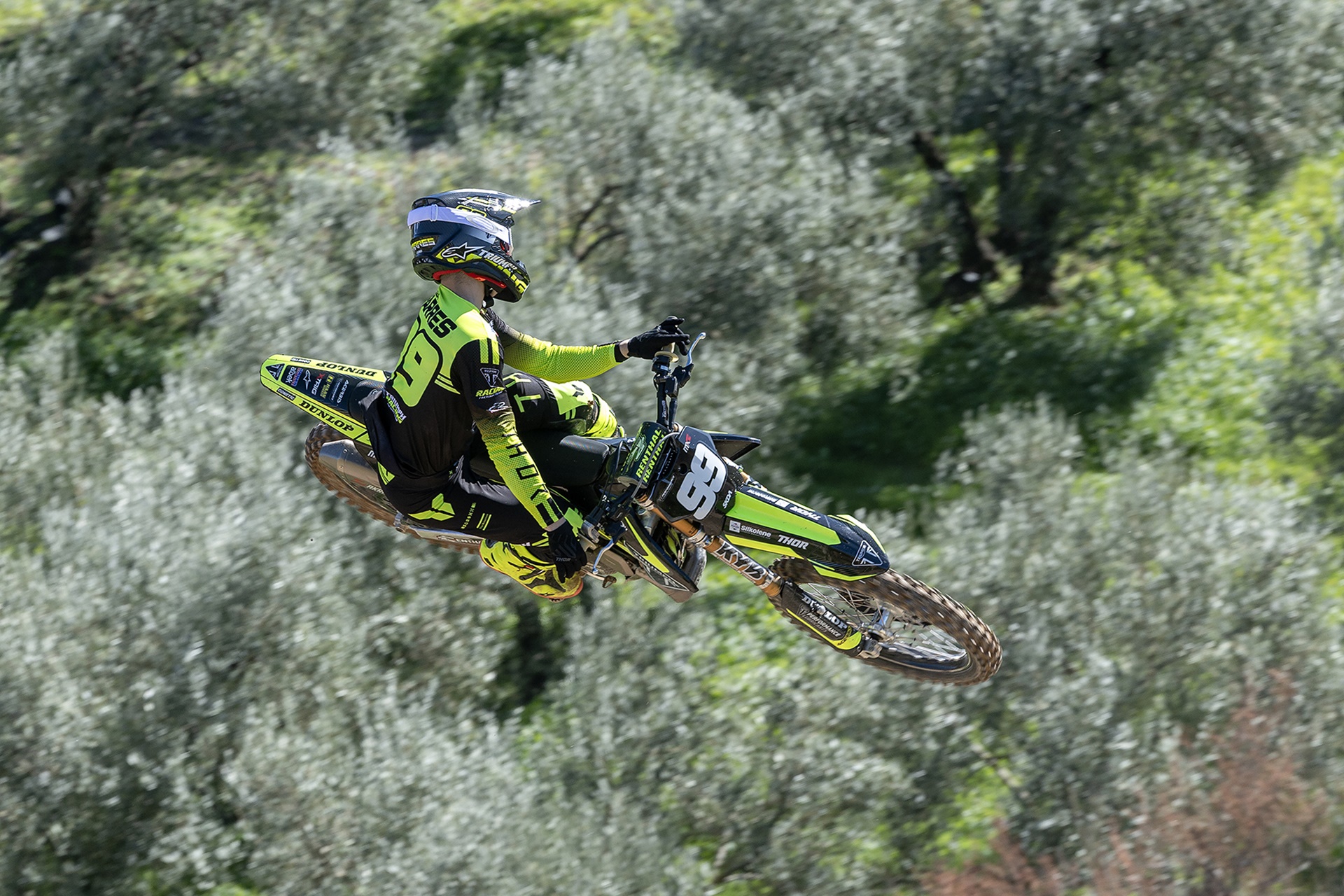 Guillem Farrés 和 Triumph Factory Racing 将于 2027 年共同进军 MXGP