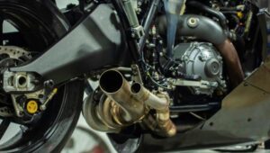 Buell Leviathan：想要超越 400 公里/小时的 401 马力摩托车，面临着残酷的现实……