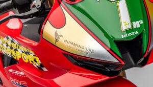 本田推出新款 CBR1000RR-R Fireblade SP John McGuinness 30 周年纪念限量版