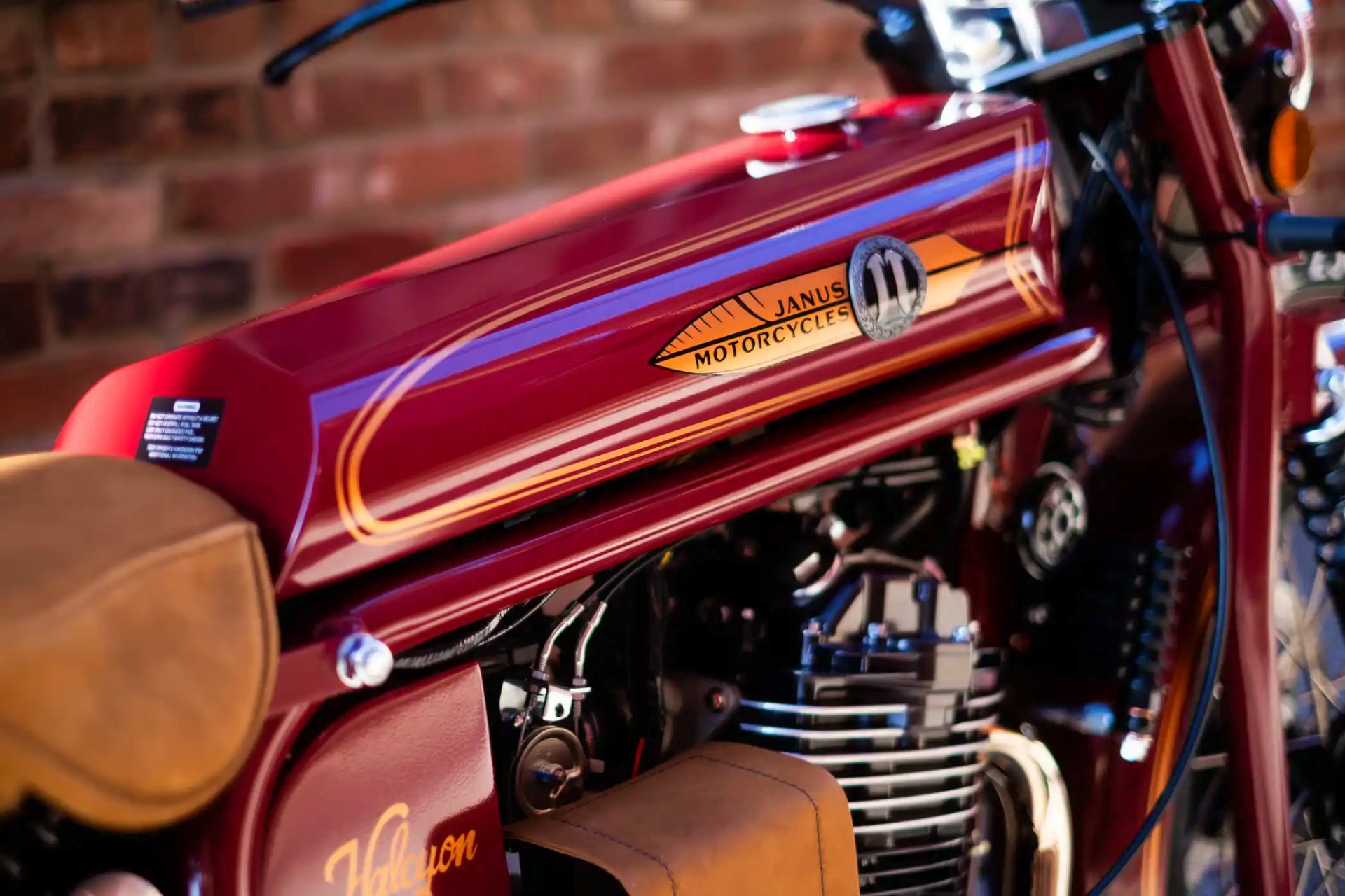 Janus Halcyon 450 Hartford Industrial