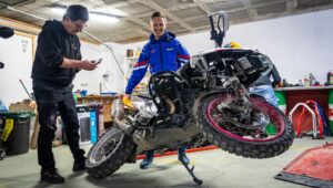 BMW M 1300 GS 备受追捧：原型车证实了其越野使命