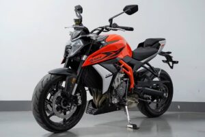 推出仅两年后，Kove 就对其裸露的 450R 车型进行了“改款”