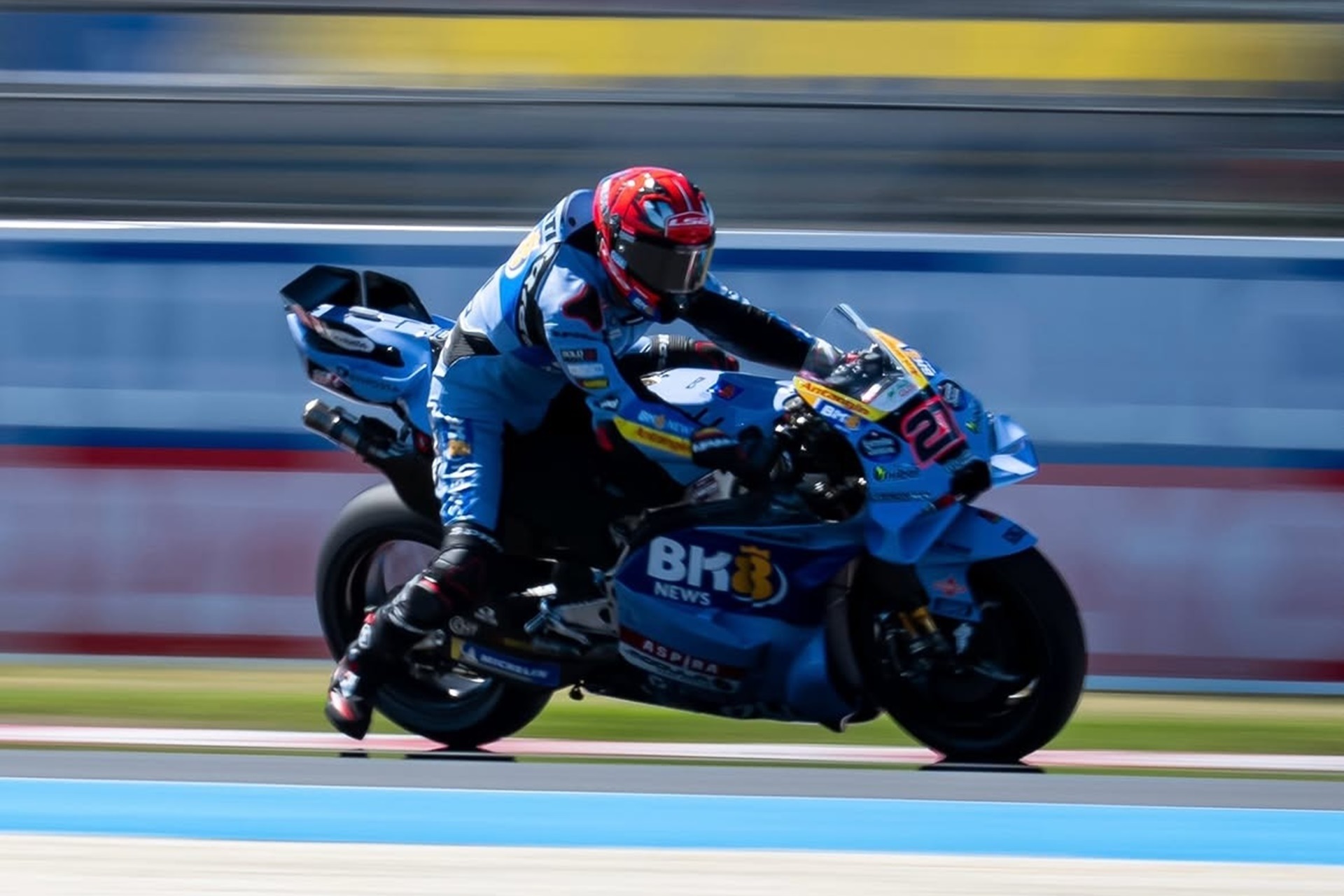 伊克尔·莱库纳 (Iker Lecuona) 重返 MotoGP,在英国大奖赛上替代费尔明·阿尔德格尔 (Fermín Aldeguer)