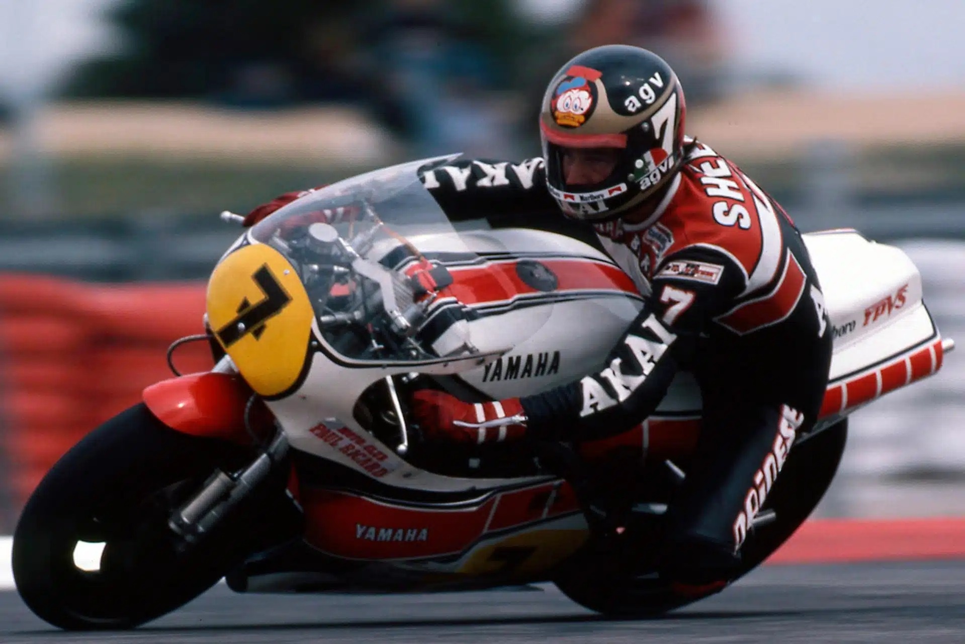 英国摩托车传奇人物巴里·希恩 (Barry Sheene) 入选 MotoGP 名人堂