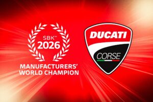 杜卡迪庆祝在 WSBK 中赢得第 22 座车队冠军