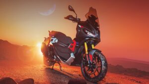 Aprilia 在整个 9 月份为其 SR GT 400 提供特殊条件