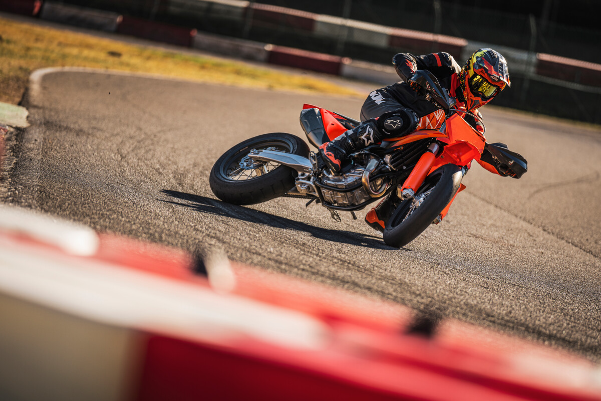 KTM 450 SMR 2027：保证赛道上的乐趣