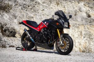 DC 定制摩托车川崎 GPZ900R Ninja