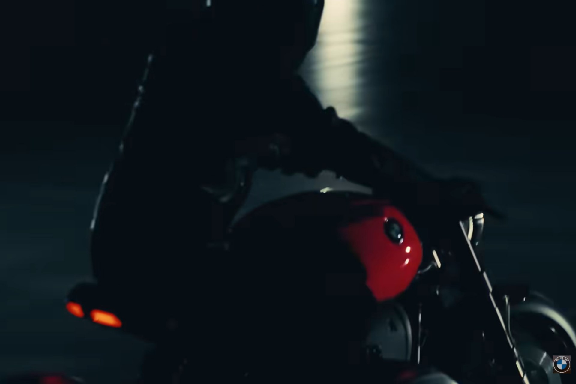 宝马R20