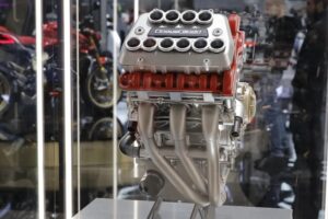 MV Agusta 推出全新“VR5 Cinque Cilindri”发动机……2026 年会推出新款 F5 吗?