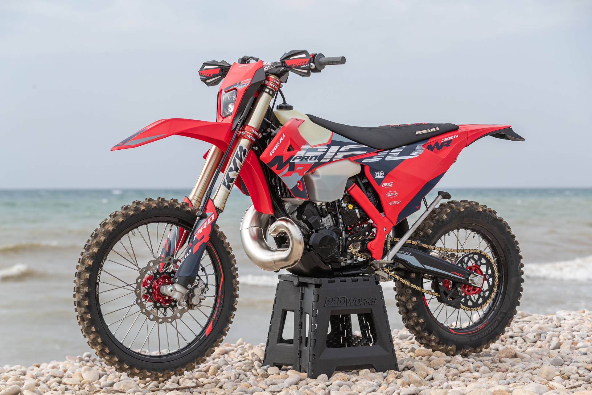 新 Rieju MR 2027 系列：了解 Enduro 的三种方式