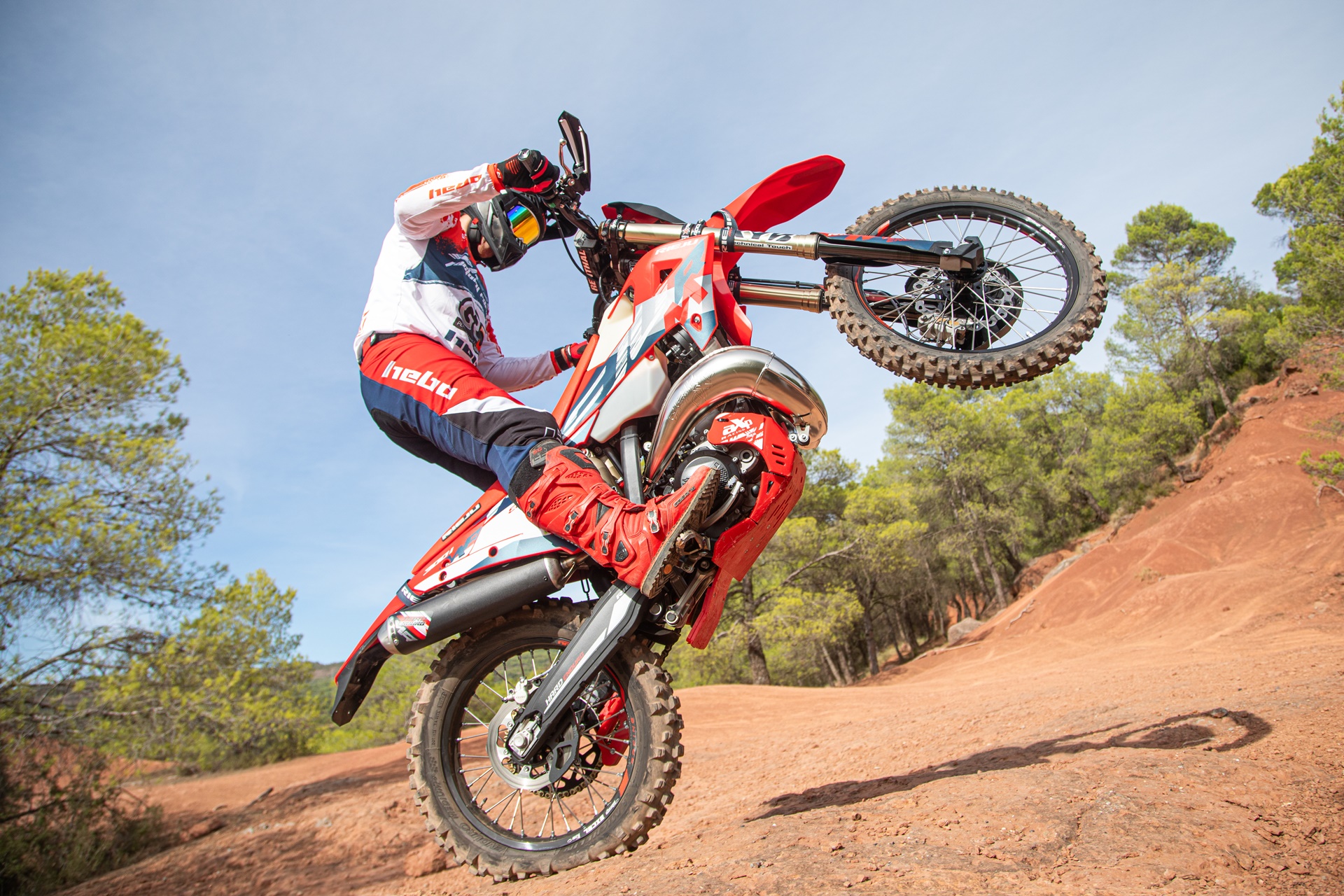 新 Rieju MR 2027 系列：了解 Enduro 的三种方式