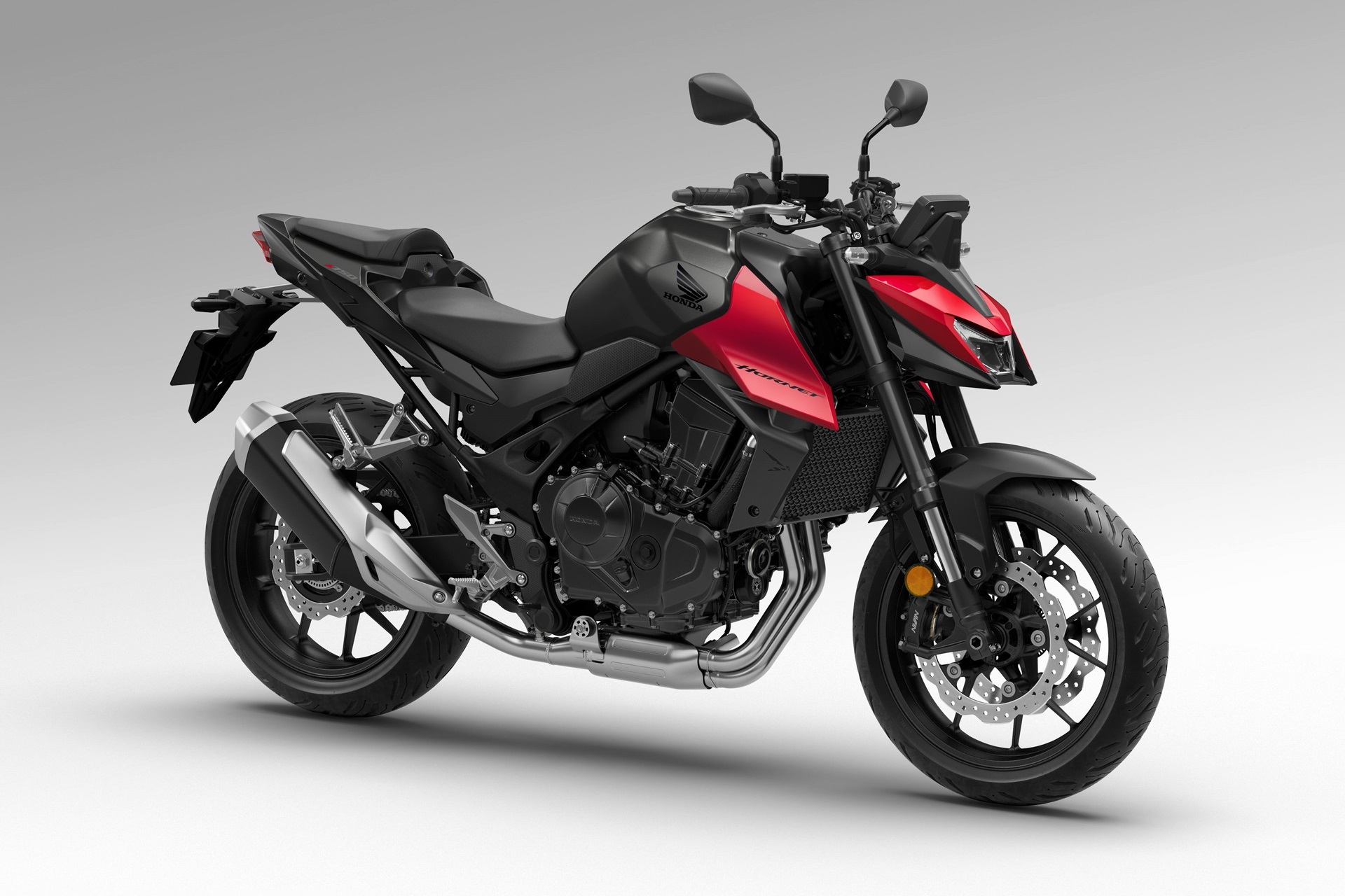 本田 CB750 大黄蜂 2027