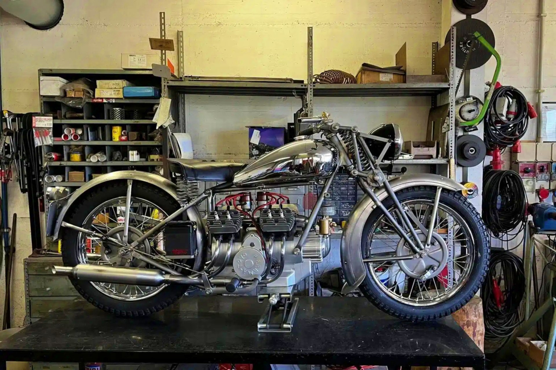 Galbusera 东洋 V8 1938 二冲程