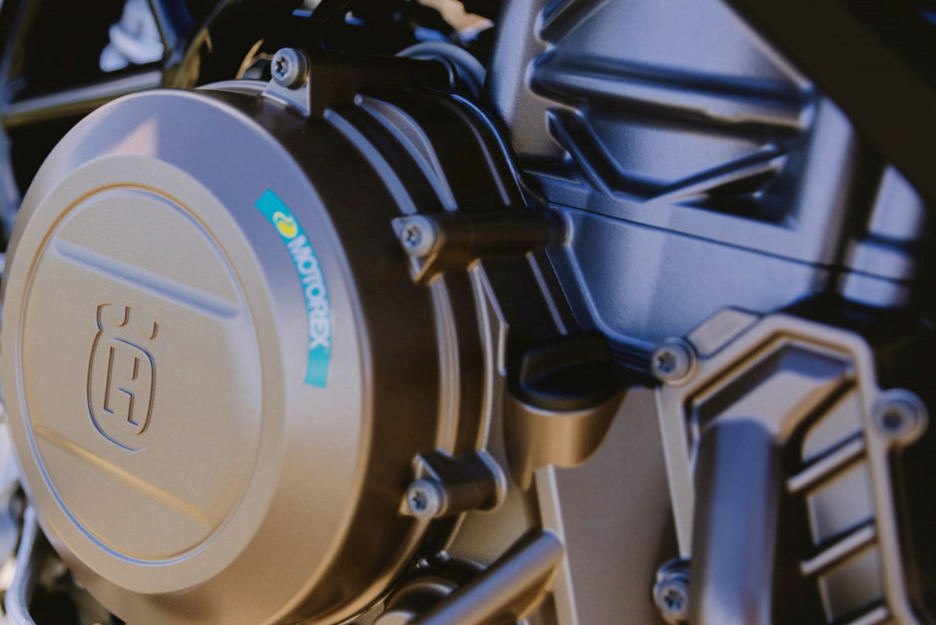 KTM、Husqvarna 和 GasGas enduro LC4