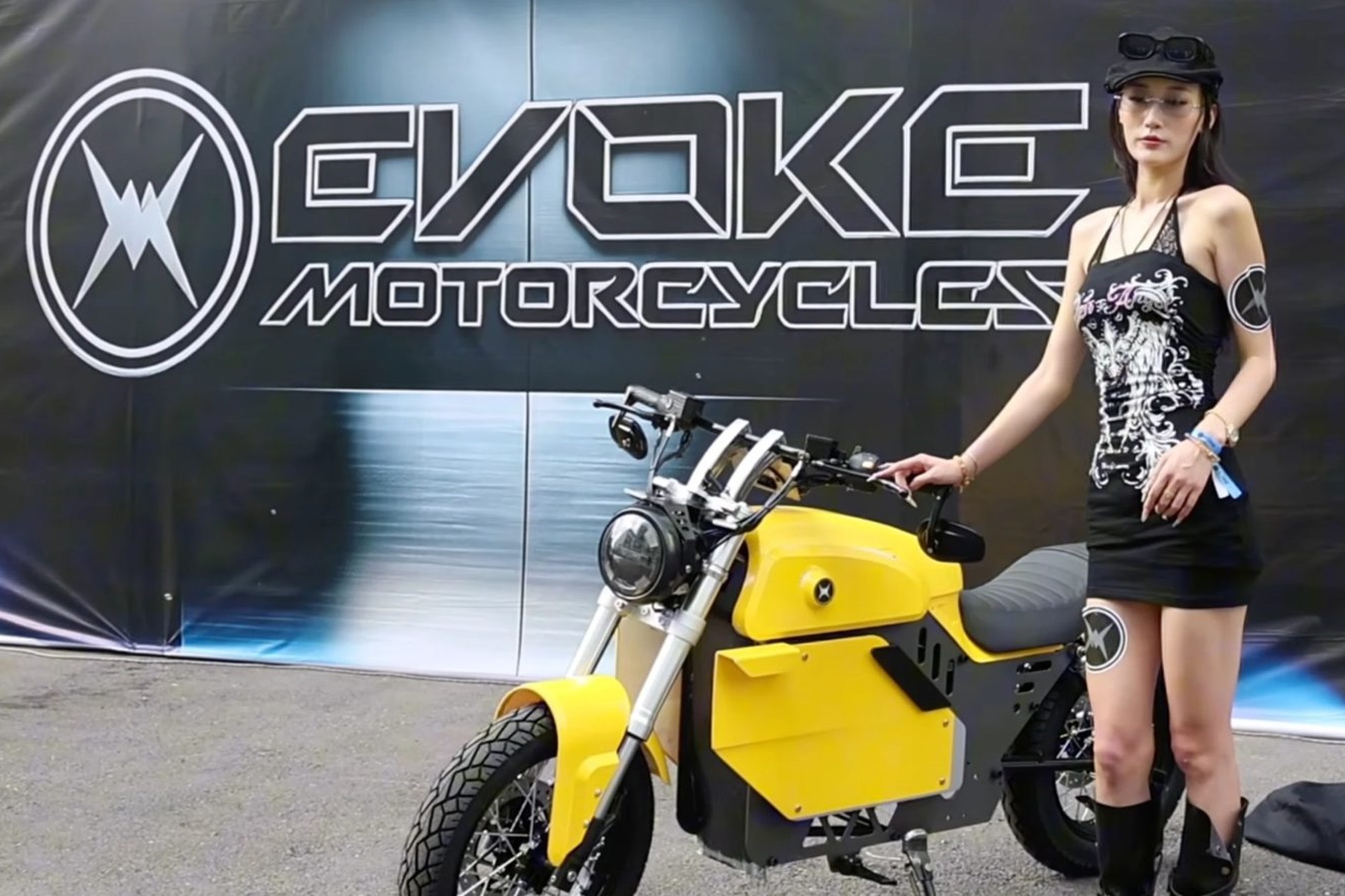 Evoke 摩托车庆祝成立 10 周年，推出新工厂和新 Nrgy 车型