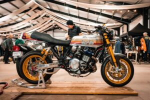 戴夫·所罗门 (Dave Solomon) 设计的川崎 Z1000 Turbo