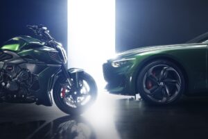 新“Diavel for Bentley”确认将于 2027 年推出