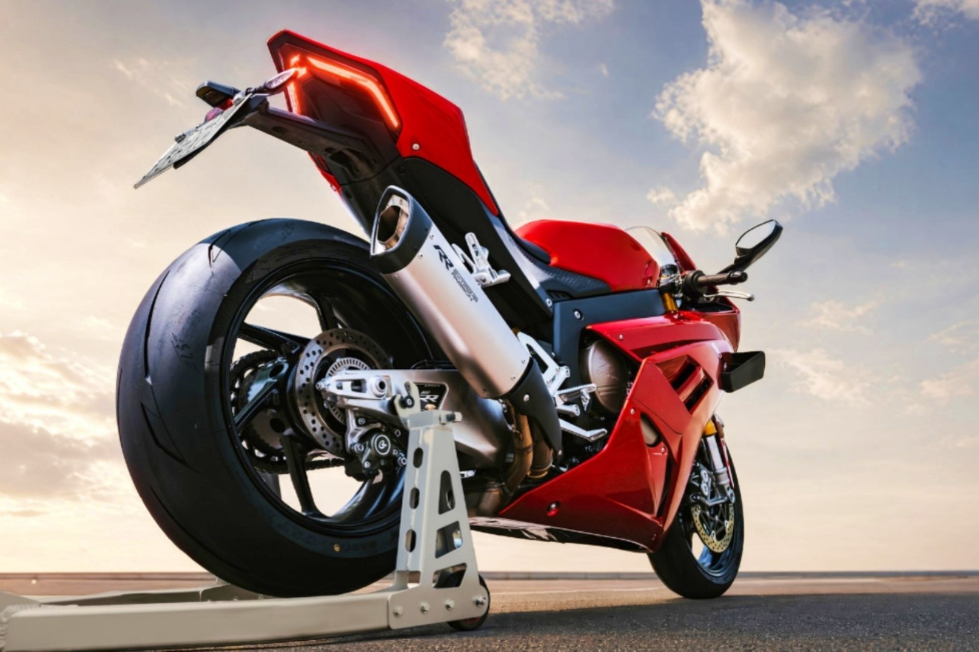 张雪 ZXMoto V5 1,000 cc