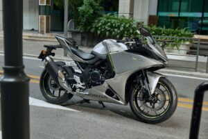 本田 CBR500R Four：这是该品牌刚刚正式推出的全新 4 缸运动型车型